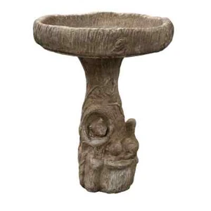 Fancy Squirrel Concrete Garden Bird Bath - Picture 1 of 1