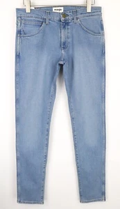 WRANGLER Bryson Men Jeans W31/L34 Embroidery Mid Blue Skinny Fit Stretch Zipped - Picture 1 of 10