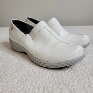 Work Wonders by Dansko Womens Size 40 | 9.5 White Nursing Clogs Leather Shoe - Picture 1 of 10