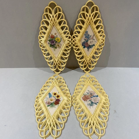 VTG MCM Burwood Products 70's Set of 4 Diamond Shaped Wall Hanging Flowers #1350 Cover