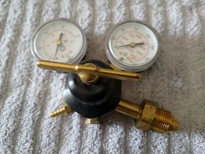 Gauge for gas welding. - Picture 1 of 1