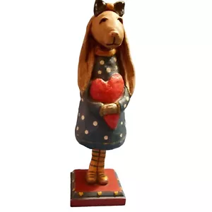 "Statuetta cane vintage 2001 ragazza antropomorfa con cuore firmata Liemen 8,25" - Foto 1 di 6