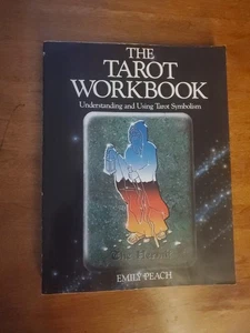 Tarot Workbook : Understanding and Using Tarot Symbolism by Emily Peach... - Foto 1 di 10