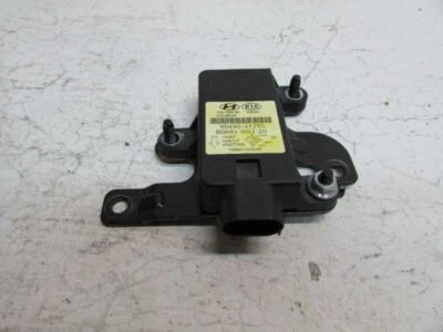 Hyundai Accent Kia Soul Veloster 2011-2013 sensor de velocidad de guiñada módulo de control de deslizamiento Foto 1 de 4