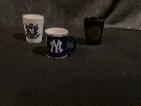 3 ny yankees shot glasses Cover
