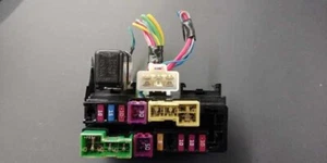 2013-2019 NISSAN VERSA INTERIOR FUSE RELAY BOX DASH LEFT OEM* W/ FUSES & PLUGS - Picture 1 of 4