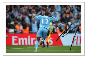 FOTO Autógrafo Firmado HAJI WRIGHT 6x4 Regalo Preimpresión CIUDAD DE VENTRY Firma - Imagen 1 de 2