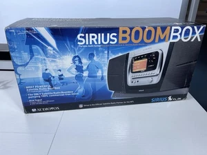 Sirius XM SIRBB1 Dock & Play Radio Boom Box - Imagen 1 de 6