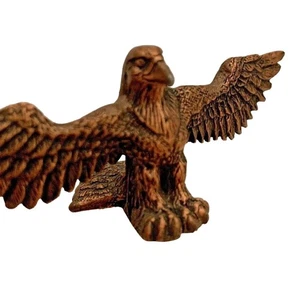 Figura de metal en miniatura SPOONTIQUES Inc. 1 1/4 de alto American Spread Eagle P155 - Imagen 1 de 9