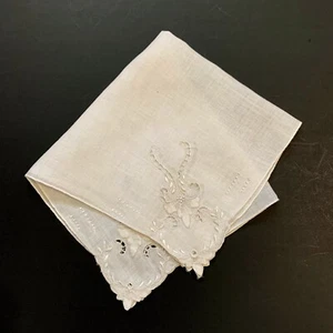 Cutwork Embroidered Bridal Wedding Handkerchief Cottage Core Granny Vintage - Picture 1 of 3