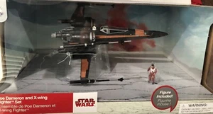Neu im Karton Star Wars Disney Store exklusiv Poe Dameron & X-Wing - Bild 1 von 1