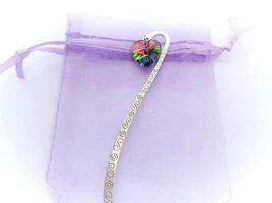 ANTIQUED SILVER METAL BOOKMARK COLOURED JEWEL HEART CHARM-Great Gift in Gift Bag - Picture 1 of 3