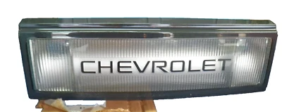 165109947 BACK UP "Chevrolet" luz trasera central 1990-94 Chevrolet Lumina NOS Foto 1 de 4