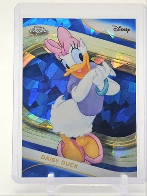 DAISY DUCK 2025 TOPPS CHROME DISNEY SAPPHIRE REFRACTOR A Q4925 - Image 1 of 2