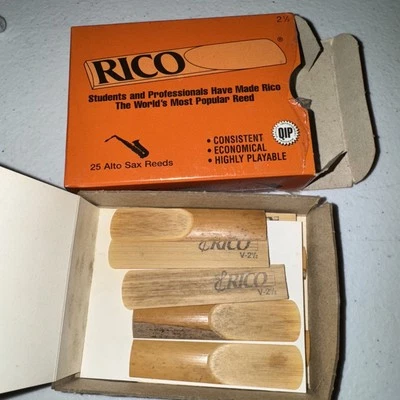 Nuevo Antiguo Stock Cañas de Saxofón Alto Rico Años 80, Caja de 20 Fuerza 2.5 Premium Foto 1 de 4