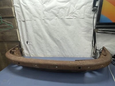 Parachoques delantero Porsche 911 con agujeros de luz antiniebla 1969-1973 90150501105grv Foto 1 de 4