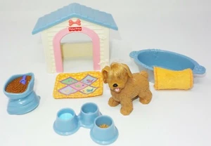 Fisher Price Loving Family Puppy Time con casa para perros H4830 - Imagen 1 de 4