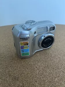 Nikon Coolpix 2100 Digital Camera Screen Issue - Picture 1 of 13
