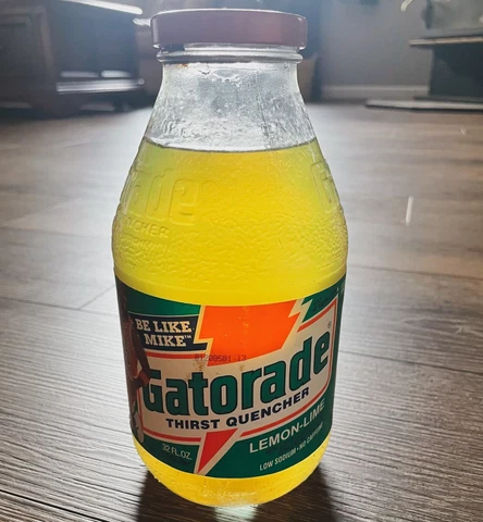 Vintage Michael Jordan Gatorade Bottle Nike Air *UNOPENED* Cover