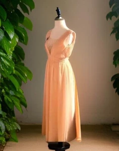 Langes Spitzenkleid Glitzer Pfirsich 10 Chi Chi - Bild 1 von 2