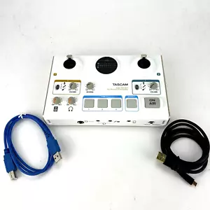 Tascam US-42 MiniStudio Creator USB Podcasting Broadcast Audio Interface W Cords - Picture 1 of 13