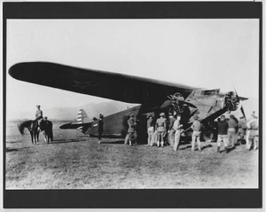 RARE FIRST FLIGHT TO HAWAII 1927 HAND PRINTED SILVER HALIDE PHOTO ON 8X10" MAT - Picture 1 of 1