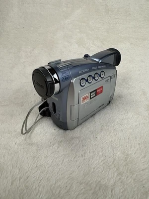 Canon MV700i Digital Video Camera Camcorder MiniDV Untested Spares Repair Parts - Image 1 of 4