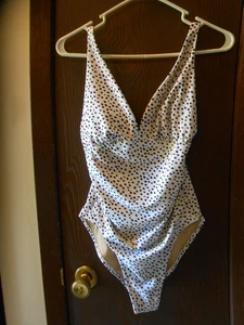 WOMEN'S OLD NAVY BLACK & WHITE POLKA-DOT 1-PIECE SWIMSUIT SIZE M - Picture 1 of 7