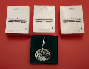 Locomotora tren Lionel Freedom adornos de recuerdo Hallmark, observación, dormitorio - Imagen 1 de 10