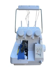 Singer Tiny Serger TS380 Plus macchina da sovrastagno senza cavo di alimentazione - Foto 1 di 5