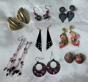 Vintage 80s Earrings Gold Tone Silver Tone Multi Color Post & Dangles Lot 8 Pair - Picture 1 of 12