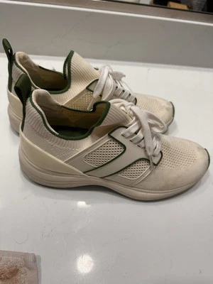 Tory Burch Women's Tennis Shoes Size 9 Gently Worn, Indoor/Outdoor Laces - Image 1 of 4