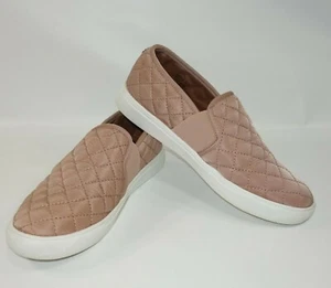 Steve Madden Endell Color Blush Quilted Slip On Fashion Sneakers Women's Sz 8 - Picture 1 of 10