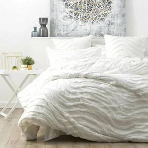 100% Cotton Duvet Cover Set – White Tufted Boho Wedding Bedding (3-Piece Set) - Picture 1 of 4