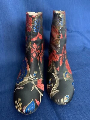 Hermosos Botines Zara Floral Brocado Para Mujer Talla 5.5 Foto 1 de 4
