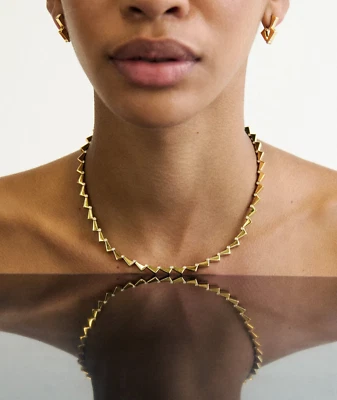 Collar con bisagras de diamantes cultivados en laboratorio de corte redondo de 18 k de oro amarillo reciclado de 0,73 quilates Foto 1 de 4