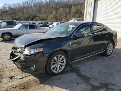 2010 Lincoln MKS Windshield Wiper Motor w/Rain Sensor, Used, 126K Miles - Image 1 of 4