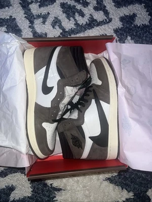 Talla 8.5 - Jordan 1 Retro OG x Travis Scott High Mocha Foto 1 de 4