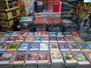 500 Deutsche Yu-Gi-Oh Karten mit 60 Holo SCR Ultra Rare Rare Sammlung Booster - Bild 1 von 1