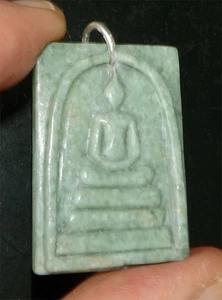 NATURAL GREEN JADE BUDDHA (PHRA SOMDEJ) CARVING AMULET PENDANT w/ 925 SILVER - Picture 1 of 3