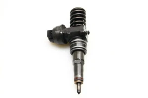 VOLKSWAGEN PASSAT B6 2006 1.9 TDI 038130073AG 0414720215 FUEL INJECTOR - Picture 1 of 4