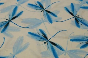 Patchworkstoff Bernatex Dragonfly Dream CB8732 50x110cm Libelle weiß blau - Bild 1 von 1
