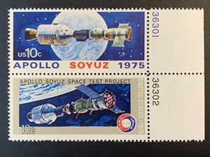 Bloque 10c 1975 SC #1569-1570 APOLLO-SOYUZ SPACE MISSION, como nuevo, 36301/36302 - Imagen 1 de 4