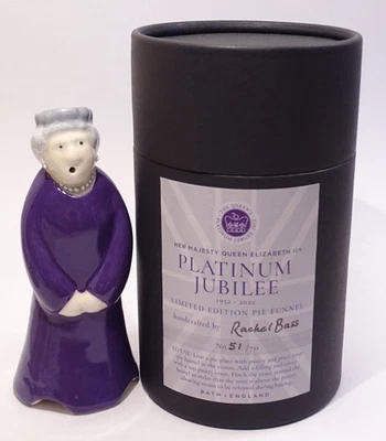 ENGLAND Rachel Bass HM QUEEN ELIZABETH Platinum Jubilee Pie Bird Vent Ltd 51/70 - Image 1 of 4
