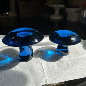 (2) Two VTG MCM Viking Glass Bluenique Mushrooms a - Picture 1 of 7