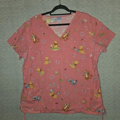 Blusa Médica Disney Winnie the Pooh Tigger Eeyore Rosa XL Estampado Completo Atado Trasero  Foto 1 de 4