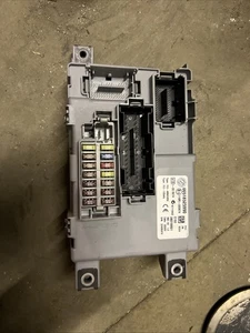 FIAT 500 MK1 - 1.2 PETROL BCM BODY CONTROL MODULE 00518525990 - Picture 1 of 3