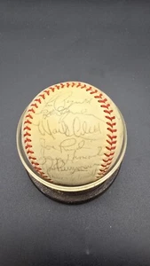 1981 Boston Red Sox handsigniert signed Base Ball - mehrere Unterschriften - Bild 1 von 10
