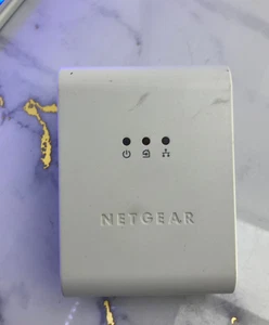 1 x NETGEAR 85Mbps Wall-Plugged Ethernet Adapter XET1001 #67 - Picture 1 of 2