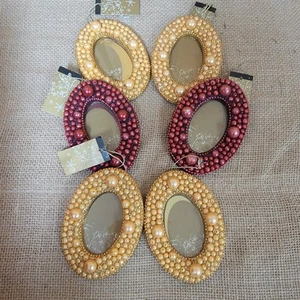 Lote de 6 marcos de fotos con adornos de perlas rojas y doradas - Imagen 1 de 4